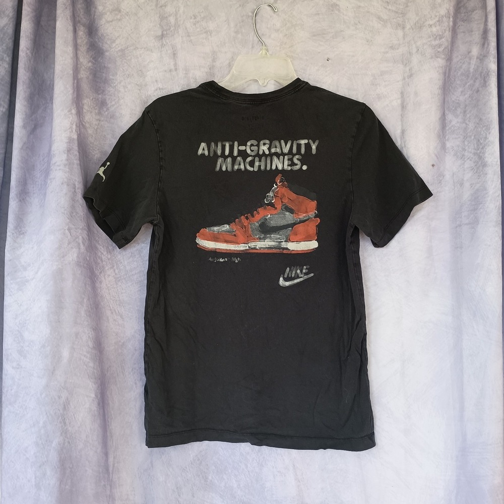 Jordan Anti-Gravity Machines AJ1 High Graphic Nike Tee